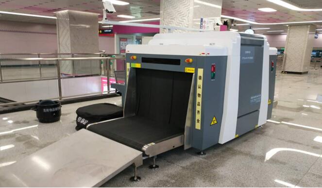 安檢機的<a href='http://www.dsjvvrk.cn/' target='_blank'><u>工業(yè)皮帶</u></a>運輸?shù)膱D片