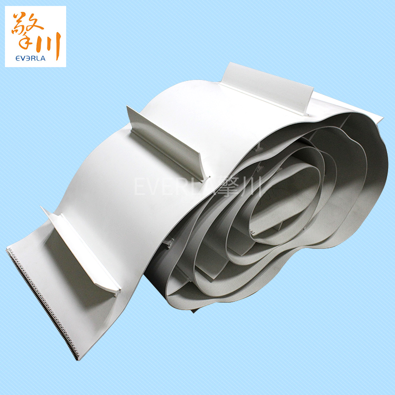 白色<a href='http://www.dsjvvrk.cn/shusongdai/xiangjiao/' target='_blank'><u>擋板輸送帶</u></a> 鋼扣接口